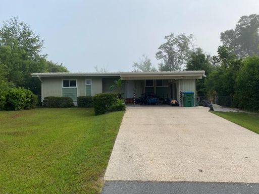 4318 7th, Marianna, FL 32446