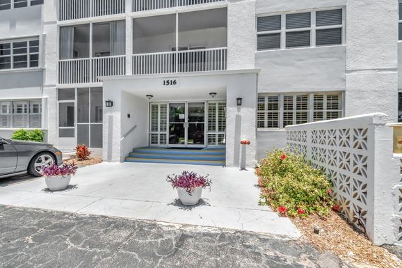 1516 Lakeside, Lake Worth Beach, FL 33460
