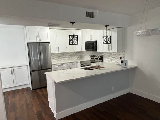 7690 Tahiti, Lake Worth, FL 33467