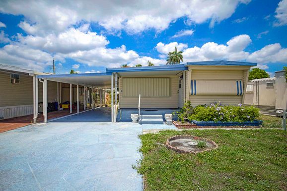8919 Palm, Boynton Beach, FL 33436