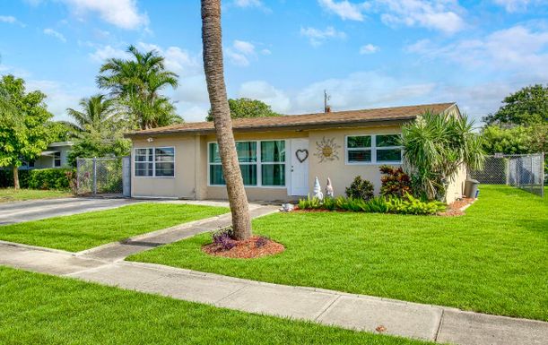 3941 Tuskegee, Lake Worth, FL 33462