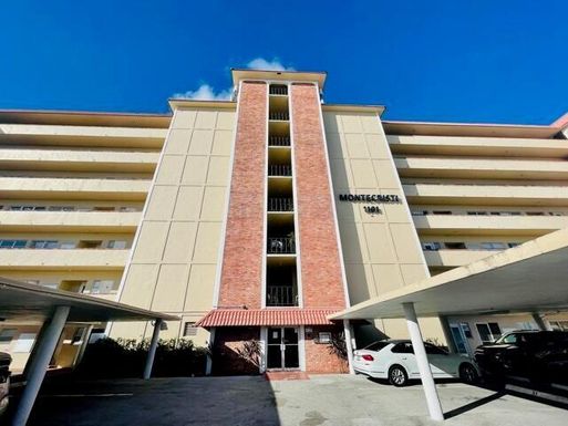 1101 Crystal Lake, Pompano Beach, FL 33064