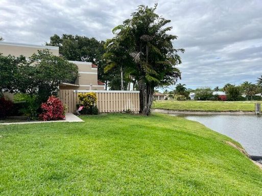 4175 Village, Delray Beach, FL 33445