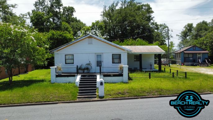 4235 Clay, Marianna, FL 32446