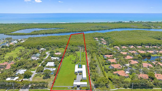 9741 Gomez, Hobe Sound, FL 33455