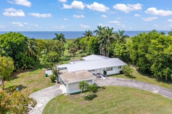 1531 Bacom Point, Pahokee, FL 33476
