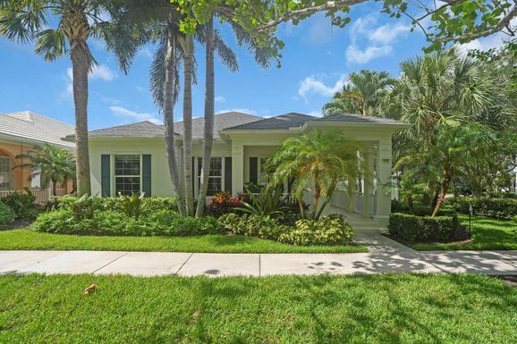 119 Bellefontaine, Jupiter, FL 33458