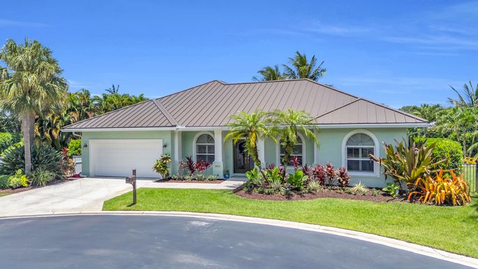 8020 Waterway, Hobe Sound, FL 33455