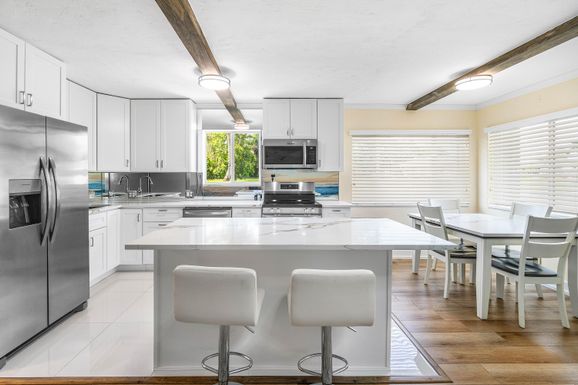 2020 Lake Osborne, Lake Worth Beach, FL 33461