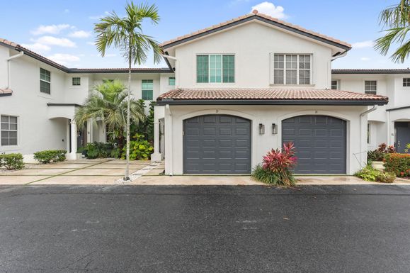 330 8th, Boca Raton, FL 33432