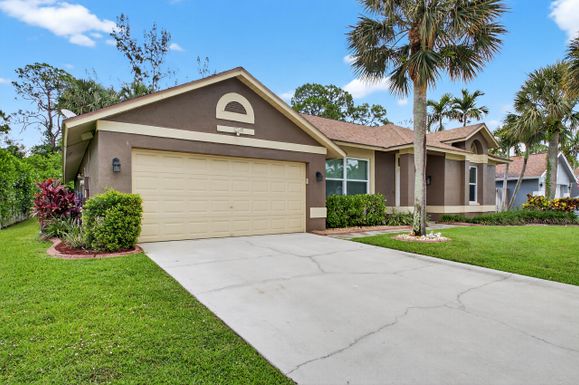 3771 Woods Walk, Lake Worth, FL 33467
