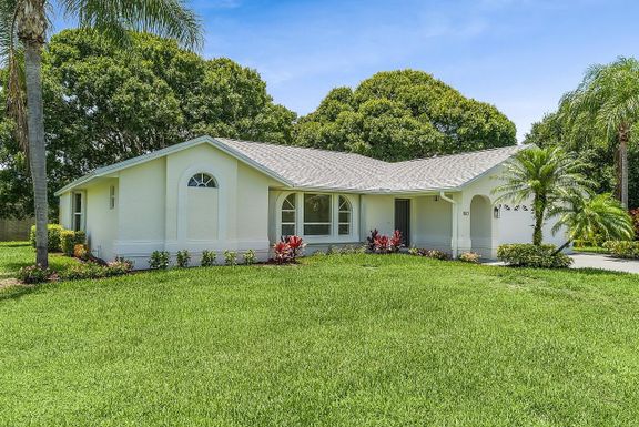 1812 Crabtree, Jensen Beach, FL 34957