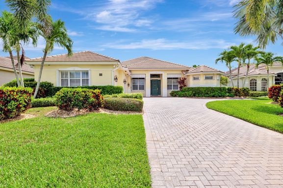 699 River Bend, Stuart, FL 34997