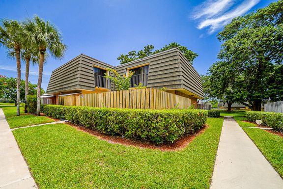 3321 33rd, West Palm Beach, FL 33407