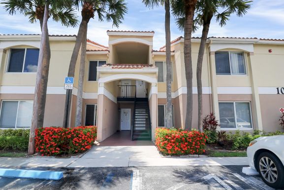 815 Boynton Beach, Boynton Beach, FL 33426