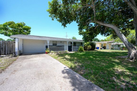 1455 Silver Maple, Jensen Beach, FL 34957