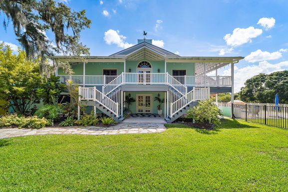 3327 Bessey Creek, Palm City, FL 34990