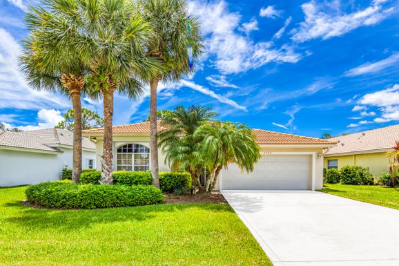 4922 Devenwood, Stuart, FL 34997