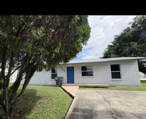 324 W 5th Terrace, Pahokee, FL 33476