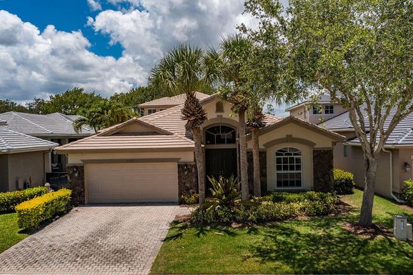 11218 Osprey Lake, Palm Beach Gardens, FL 33412