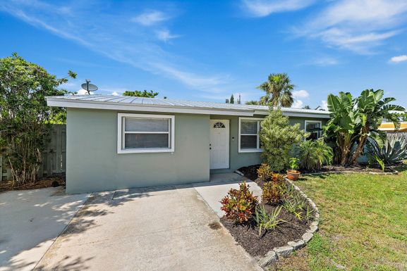 1157 14th, Stuart, FL 34994