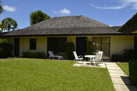 11876 Pebblewood, Wellington, FL 33414