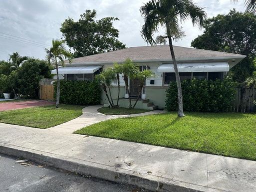 727 M, Lake Worth Beach, FL 33460