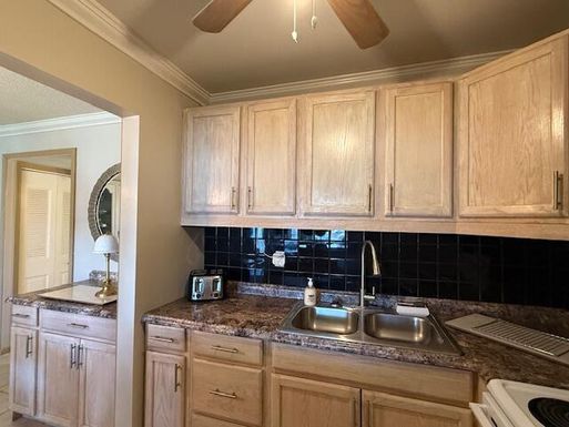 368 Sheffield O, West Palm Beach, FL 33417