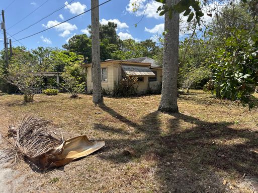 3358 Jog, Greenacres, FL 33467