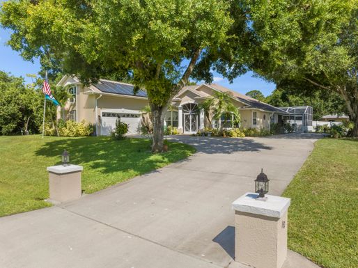 152 Academy, Sebastian, FL 32958