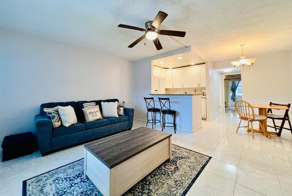 399 Sheffield Q, West Palm Beach, FL 33417