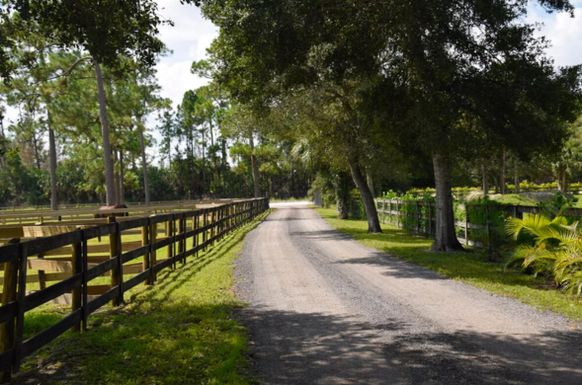 13101 Collecting Canal, Loxahatchee Groves, FL 33470