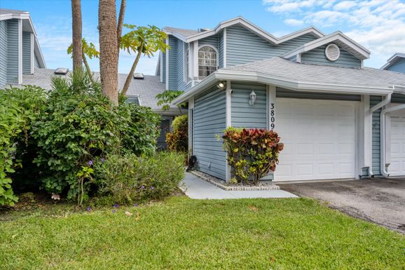 3809 Island Club, Lake Worth, FL 33462