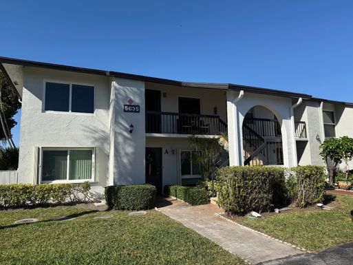 5635 Queen Palm Court, Delray Beach, FL 33484