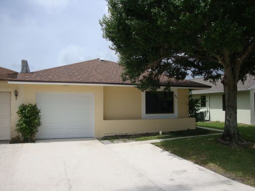 4842 Luqui, West Palm Beach, FL 33415