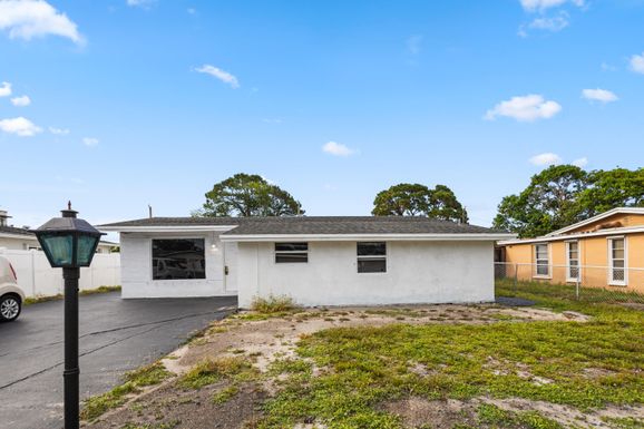 6331 41st, Davie, FL 33314