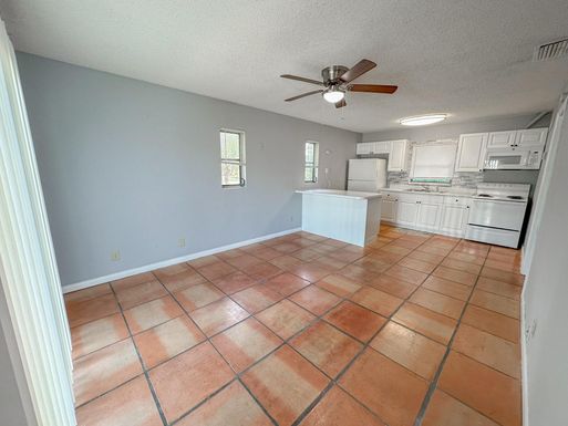 2735 Richard, West Palm Beach, FL 33403