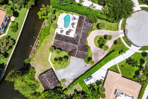 11991 Lake Shore, North Palm Beach, FL 33408