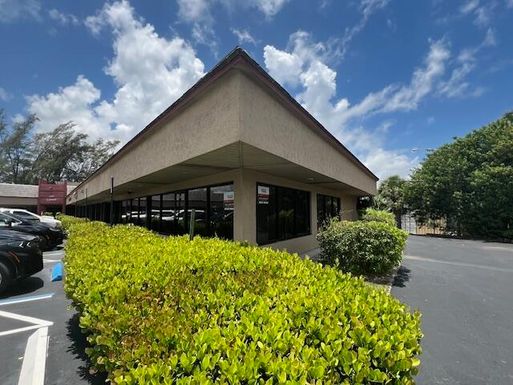 1001 Jasmine A, Lake Park, FL 33403