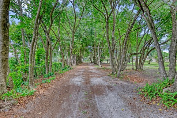 1395 Darling, Stuart, FL 34997