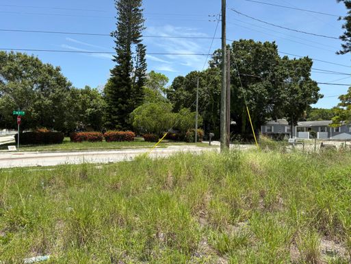 915 21st, Fort Pierce, FL 34950