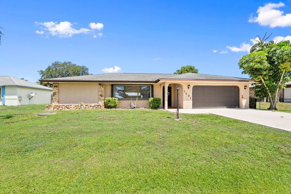 1691 Mistletoe, Port Saint Lucie, FL 34983