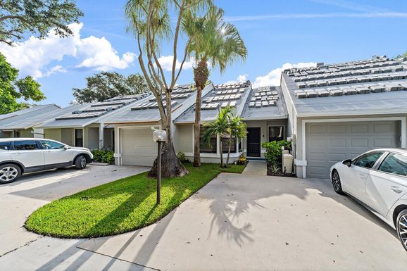 703 Saint Giles, Palm Beach Gardens, FL 33418