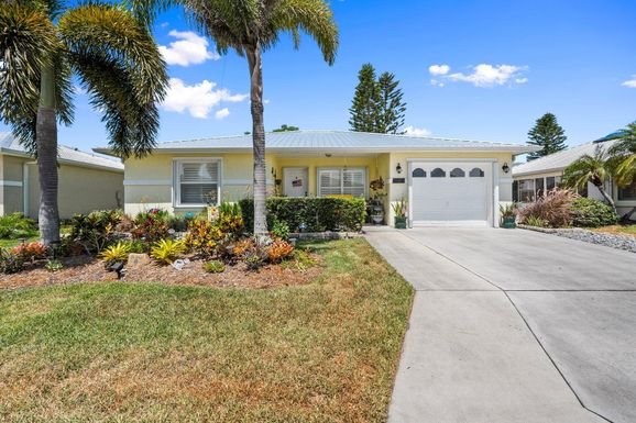 6661 Nuevo Lagos, Fort Pierce, FL 34951