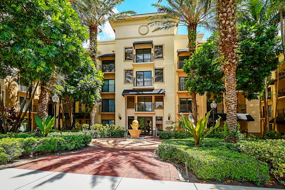 4903 Midtown, Palm Beach Gardens, FL 33418