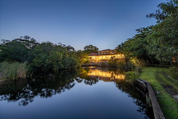 49 High Point, Sewalls Point, FL 34996