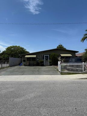 950 36th, Riviera Beach, FL 33404