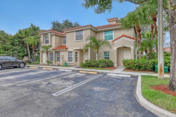 971 Summit Lake, West Palm Beach, FL 33406
