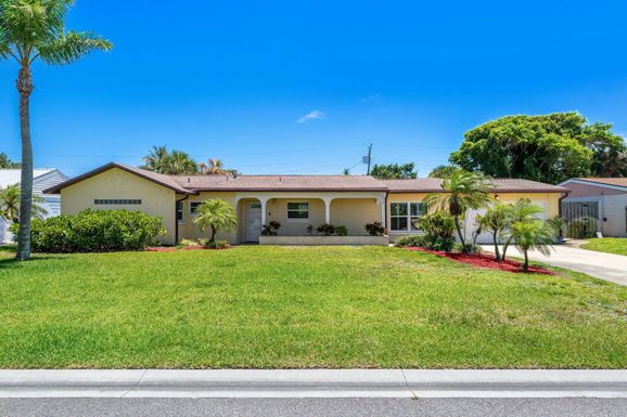 430 Watts, Cocoa Beach, FL 32931