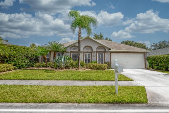 5290 Compass Pointe, Vero Beach, FL 32966